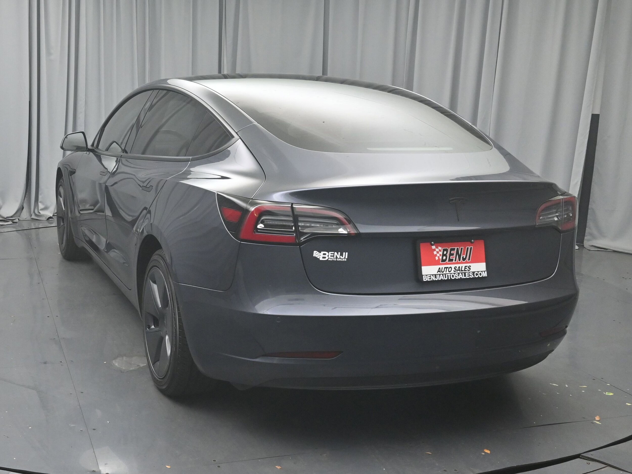 2022 Tesla Model 3 Long Range photo 3