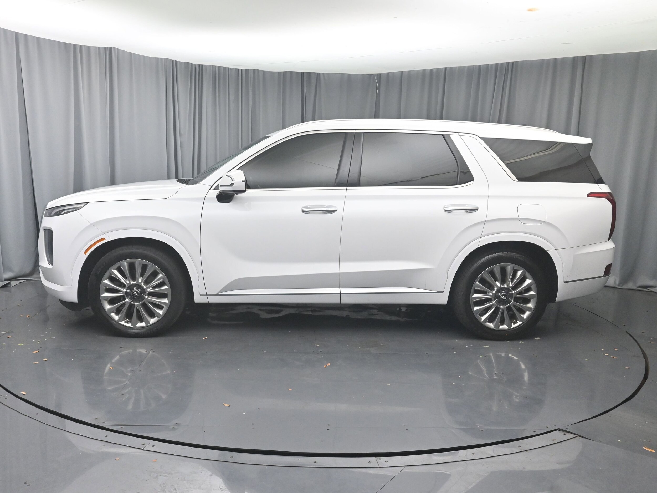2020 Hyundai Palisade Limited photo 3