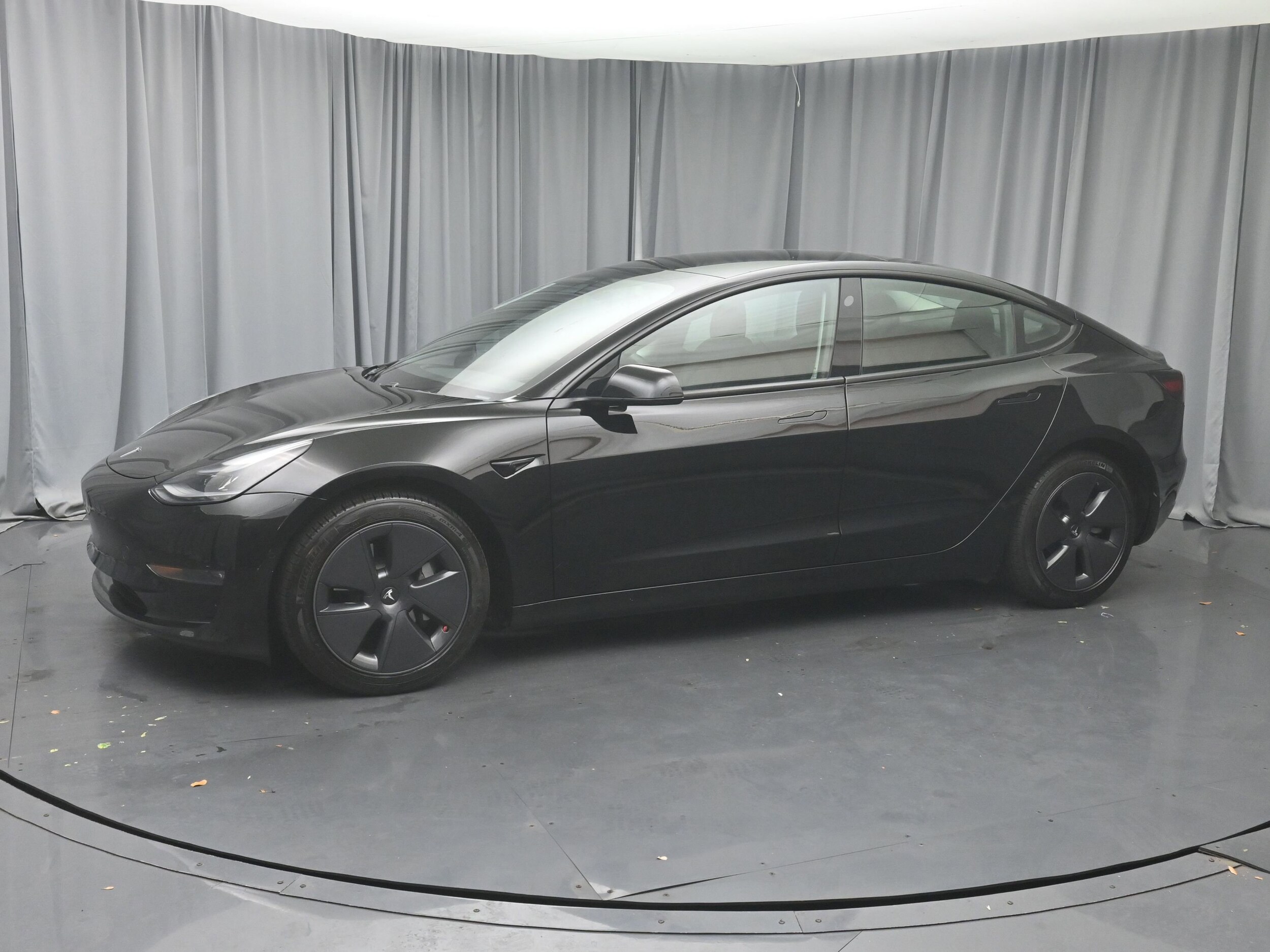 2021 Tesla Model 3 Long Range photo 2