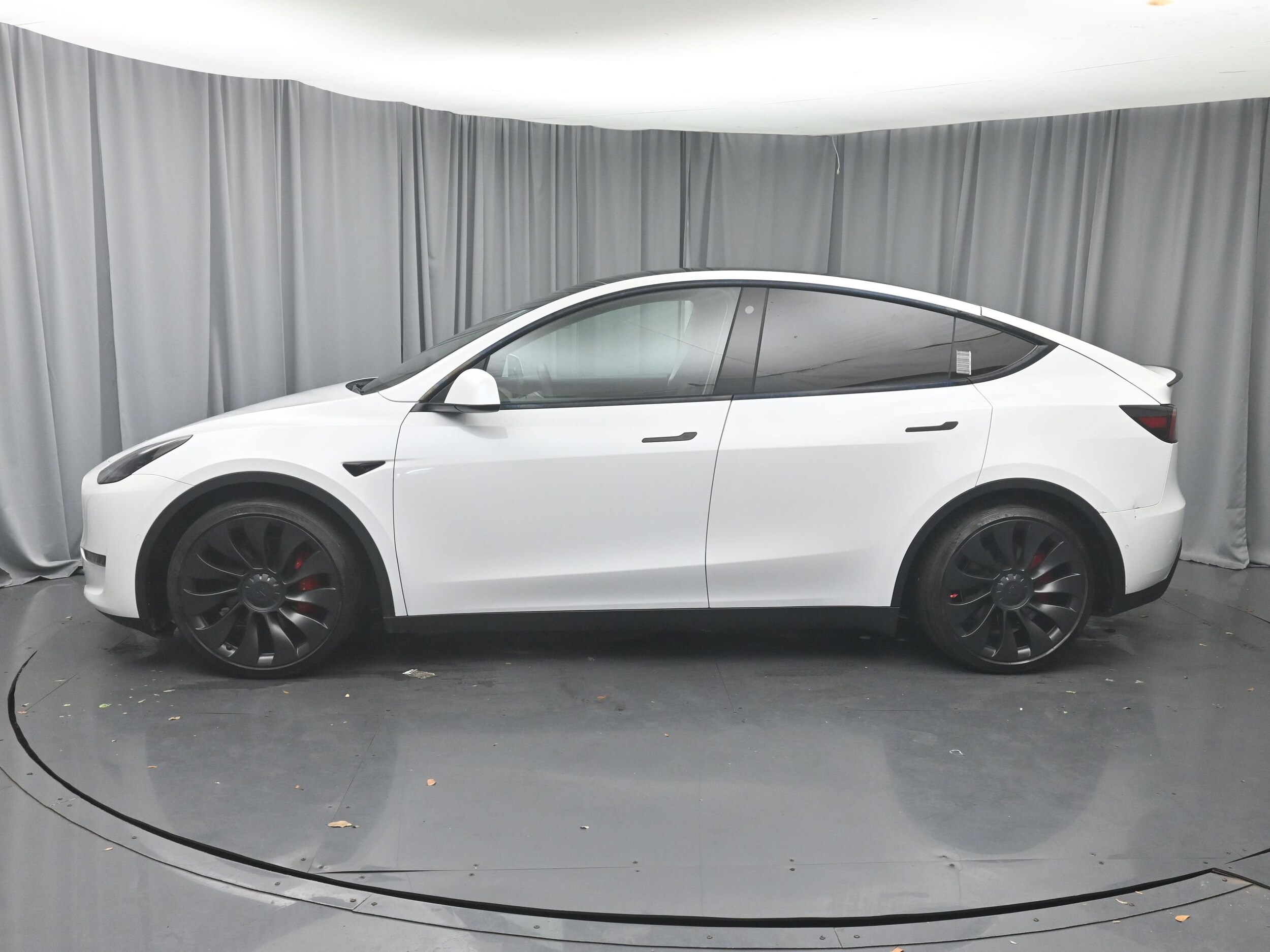 2022 Tesla Model Y Performance photo 3