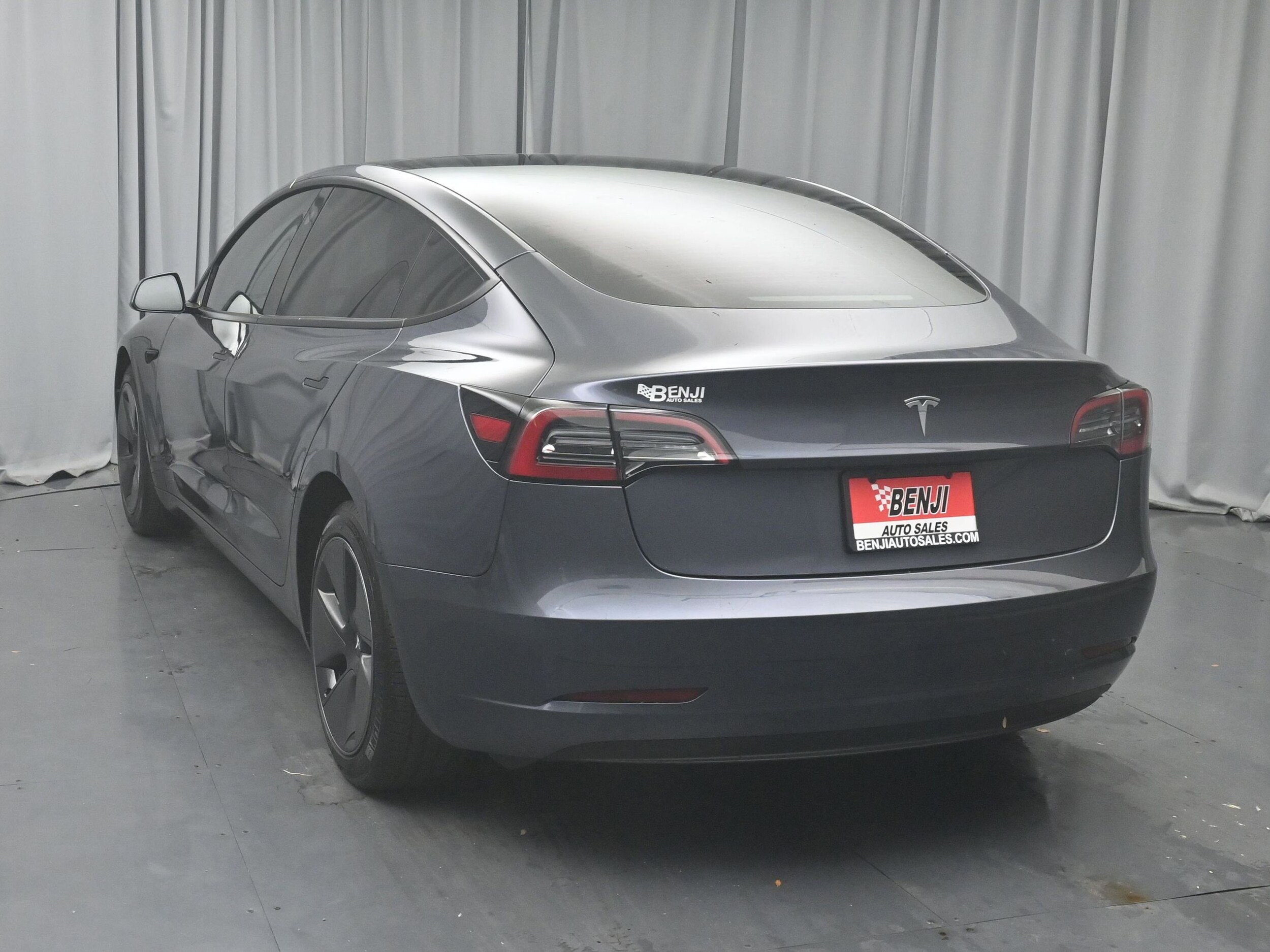 2023 Tesla Model 3 photo 4