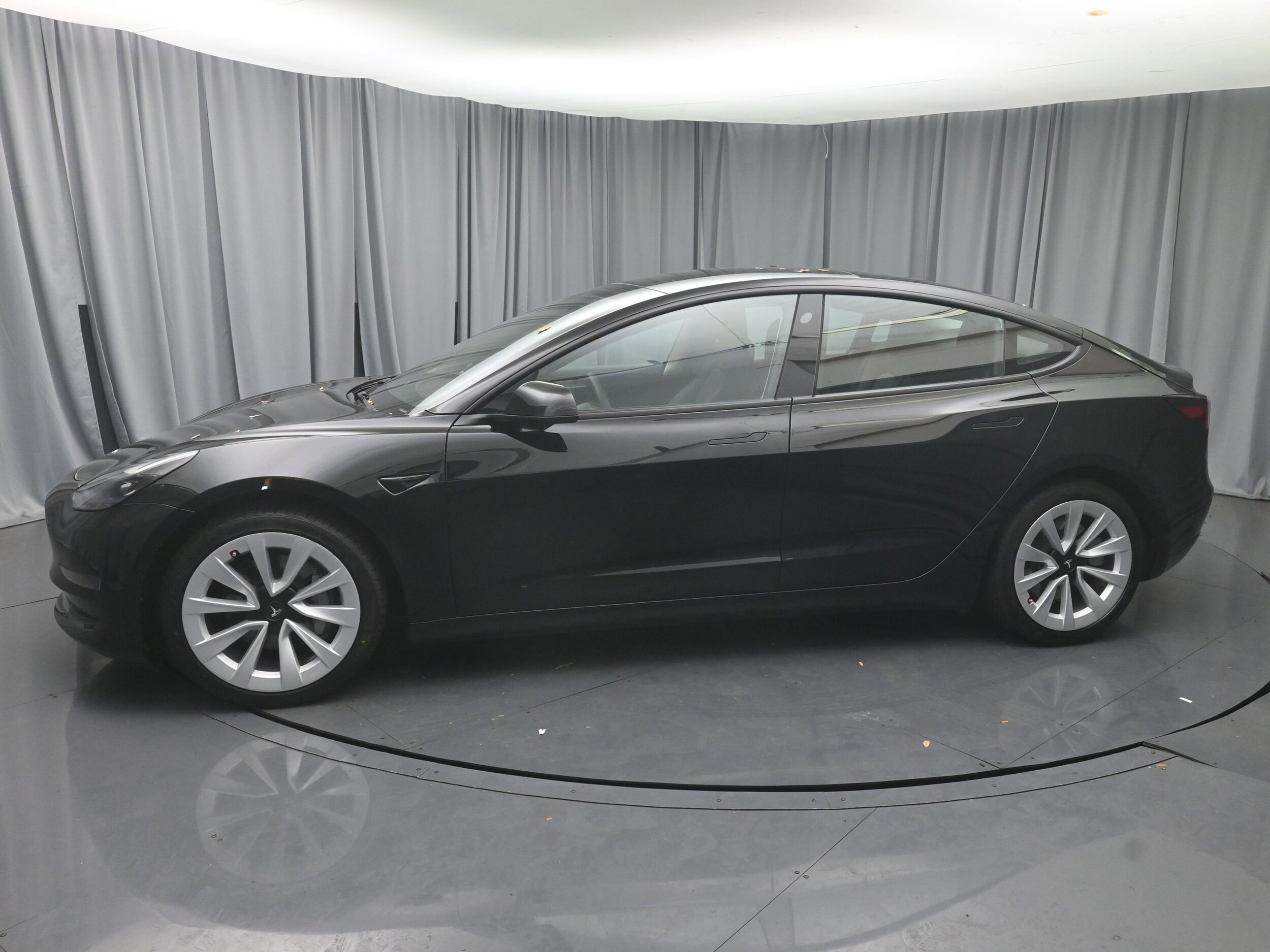 2022 Tesla Model 3 photo 3
