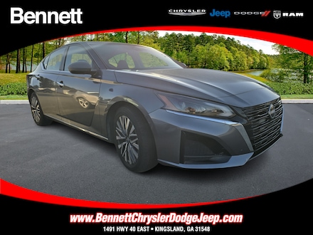 2023 Nissan Altima 2.5 SV Sedan