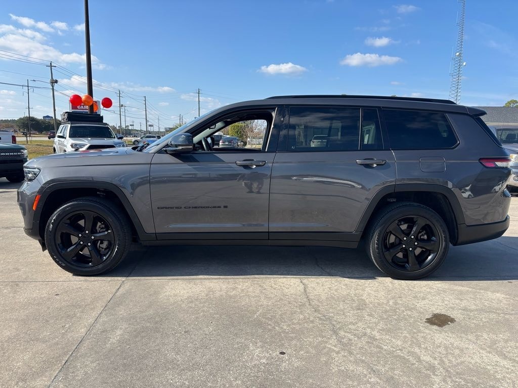 Used 2021 Jeep Grand Cherokee L Laredo SUV