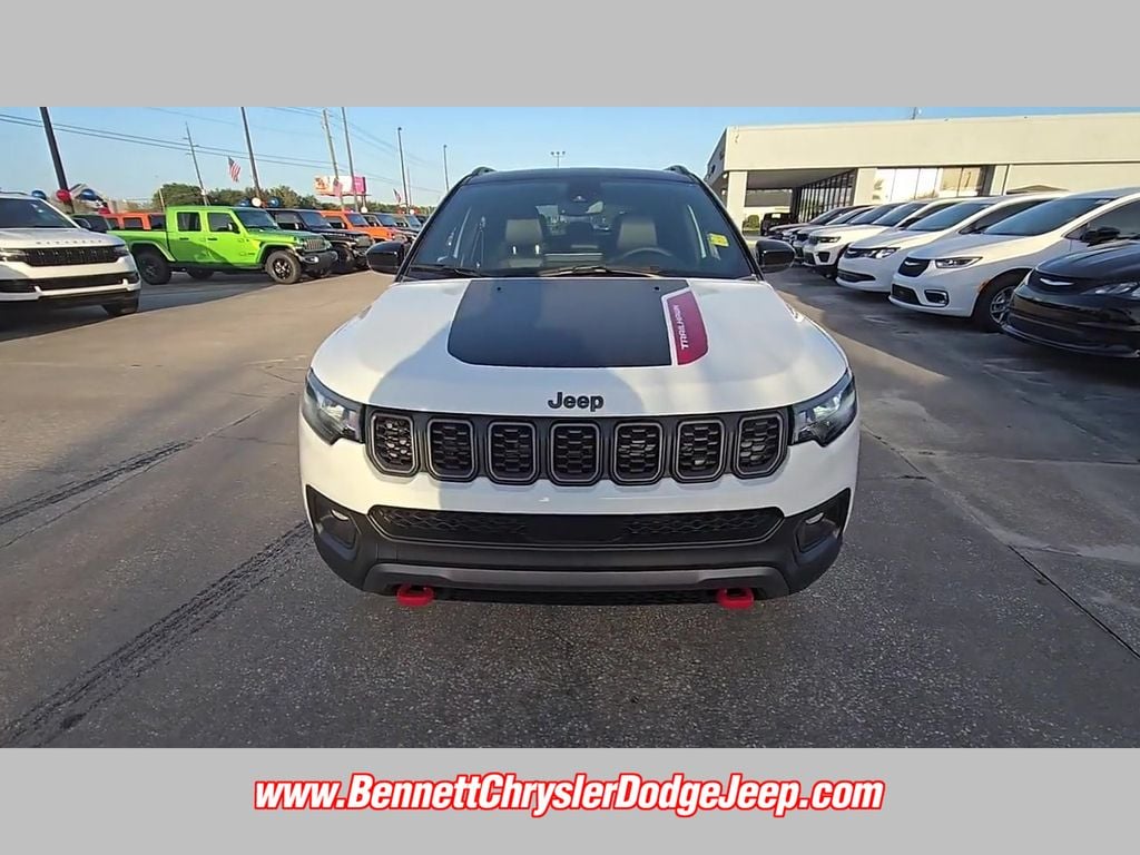 2025 Jeep Compass Trailhawk - Photo 19