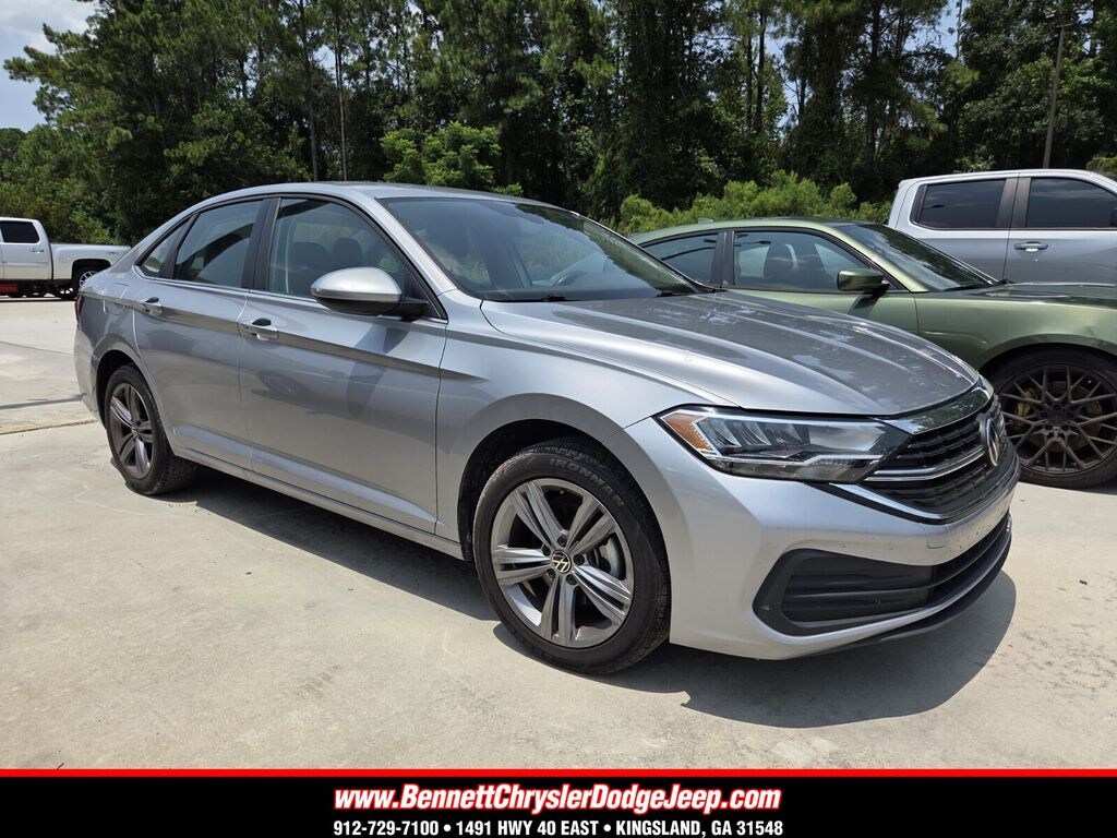 Used 2024 Volkswagen Jetta 1.5T SE Sedan