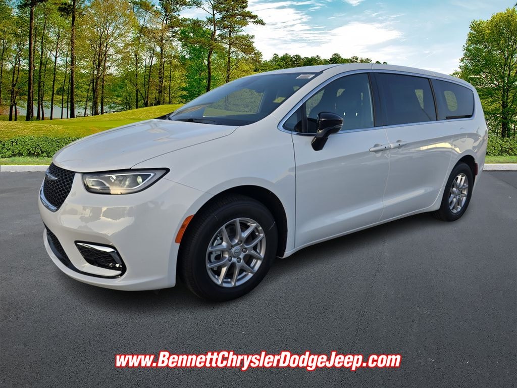 New 2026 Chrysler Pacifica SELECT Passenger Van