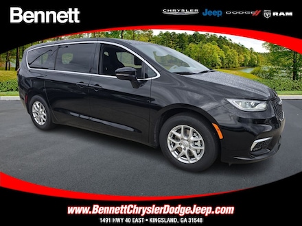 2026 Chrysler Pacifica SELECT Passenger Van