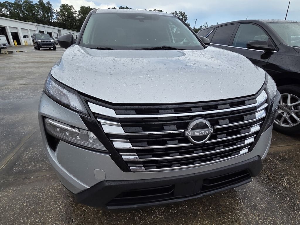 Used 2024 Nissan Rogue S SUV