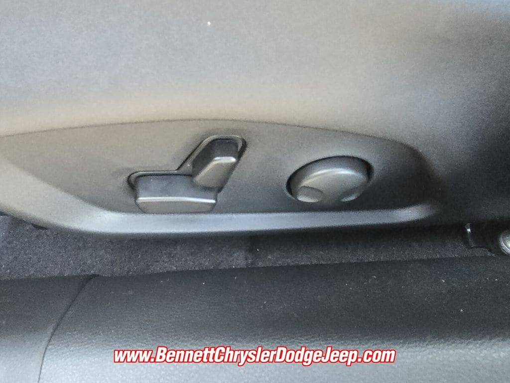 2025 Jeep Compass Trailhawk - Photo 9