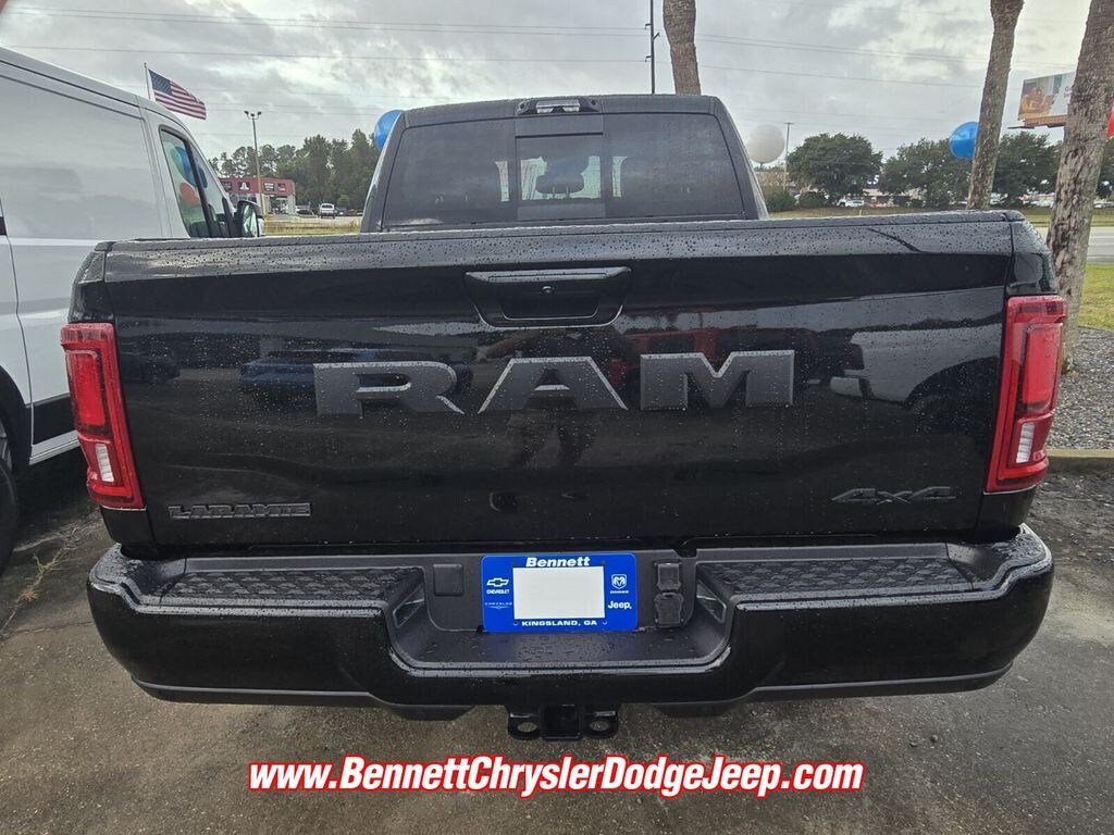 New 2026 Ram 2500 LARAMIE CREW CAB 4X4 6'4 BOX Pickup