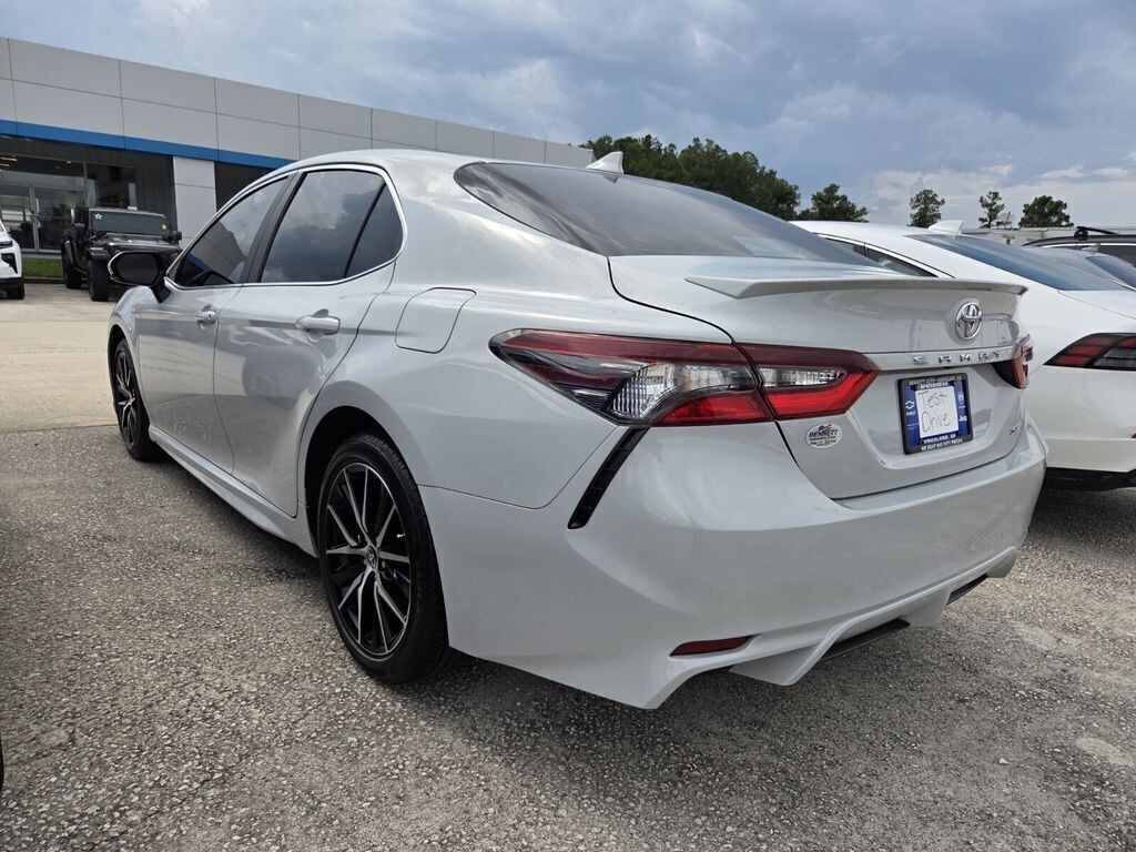 Used 2024 Toyota Camry SE Sedan