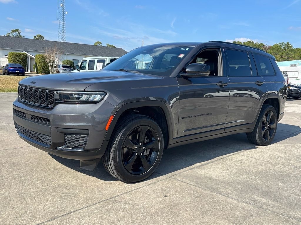 Used 2021 Jeep Grand Cherokee L Laredo SUV