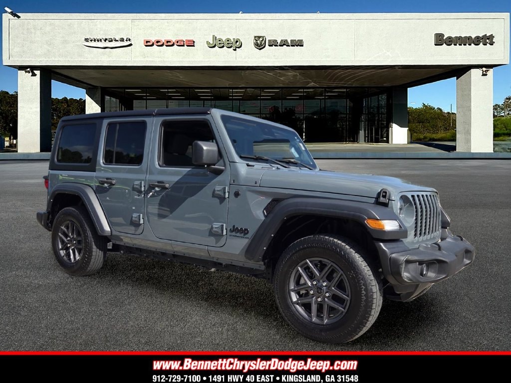 Used 2024 Jeep Wrangler Sport SUV