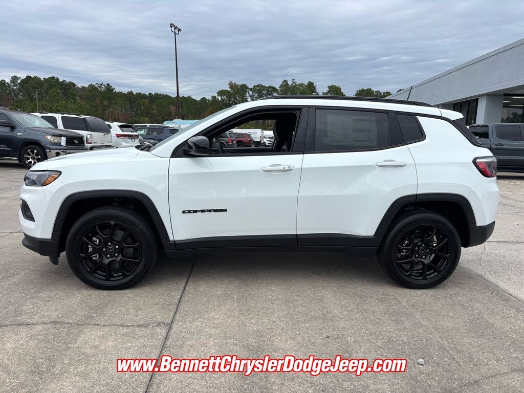 New 2026 Jeep Compass LATITUDE ALTITUDE 4X4 Sport Utility