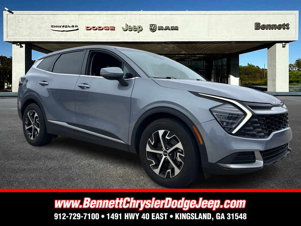 2024 Kia Sportage EX's photo