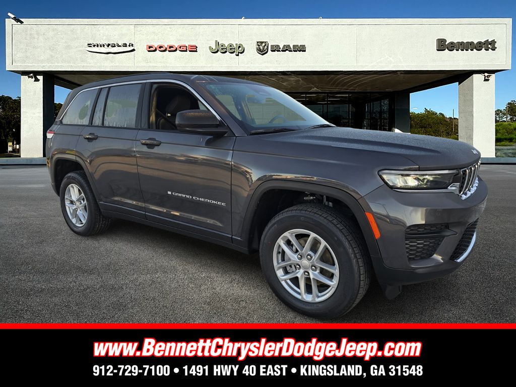 2025 Jeep Grand Cherokee Laredo's photo