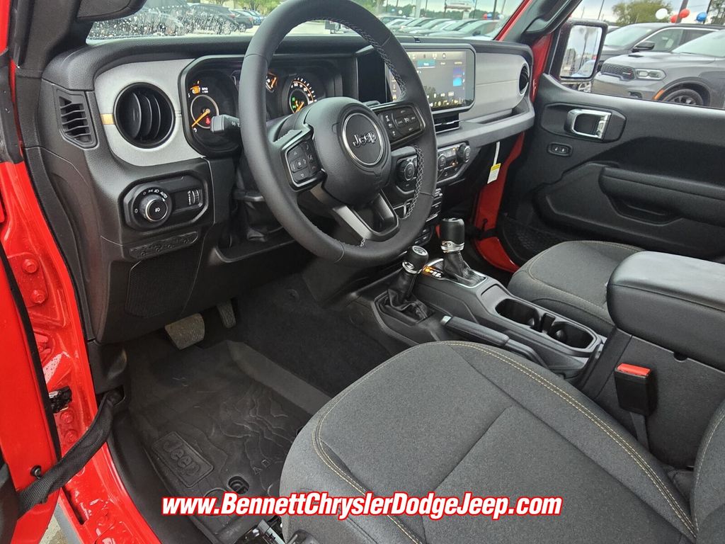 2026 Jeep Wrangler 4-Door Willys - Photo 7