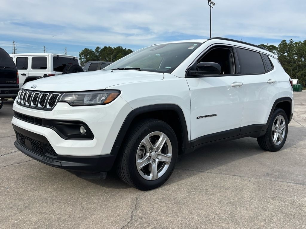 Used 2024 Jeep Compass Latitude SUV