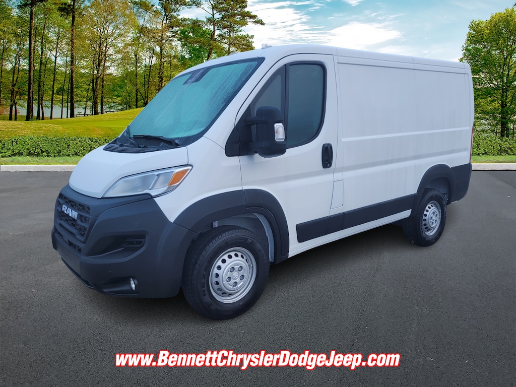 New 2025 Ram ProMaster PROMASTER 1500 TRADESMAN CARGO VAN LOW ROOF 118' W Cargo Van