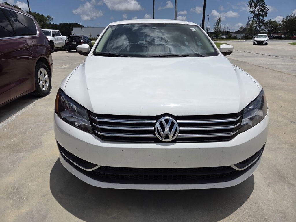 Used 2014 Volkswagen Passat 1.8T Sedan