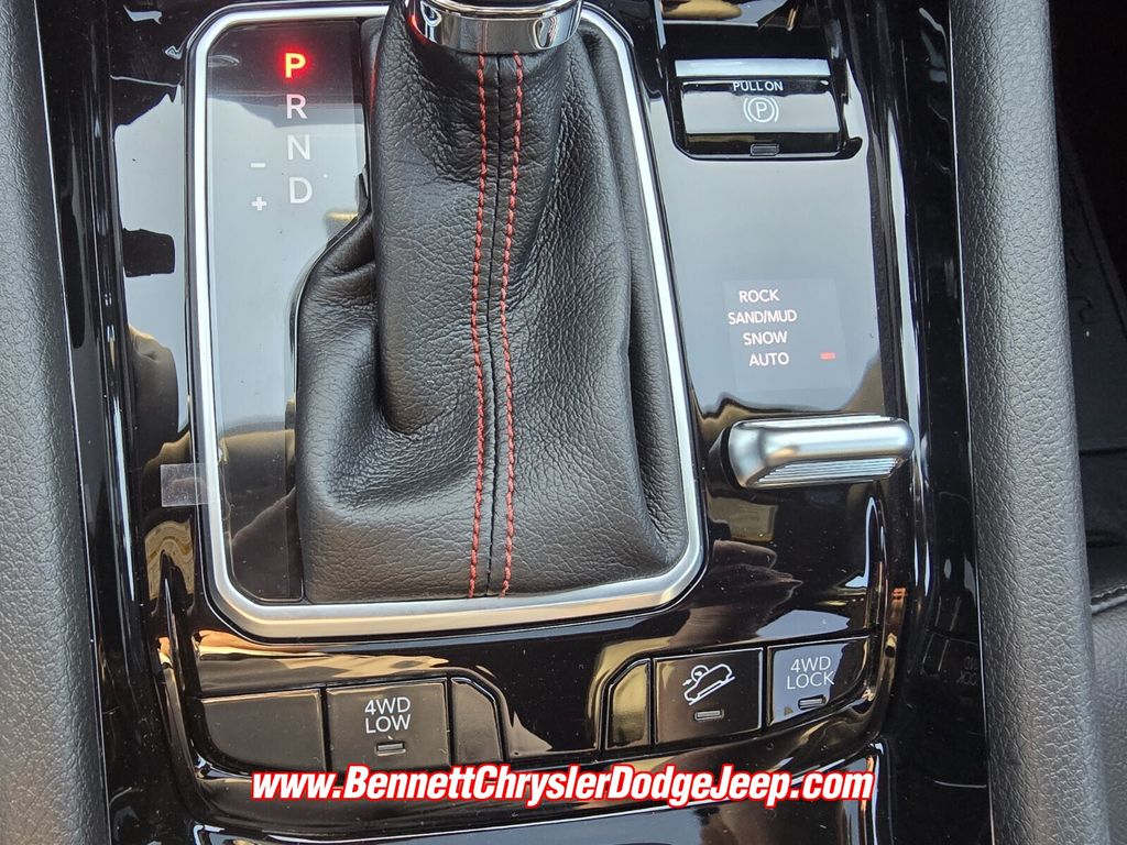 2025 Jeep Compass Trailhawk - Photo 14
