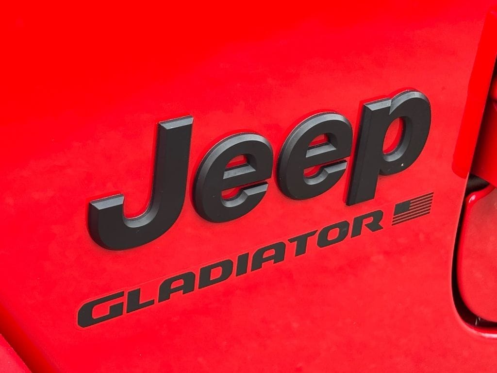 Used 2024 Jeep Gladiator Sport Truck Crew Cab