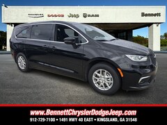 2026 Chrysler Pacifica SELECT Passenger Van