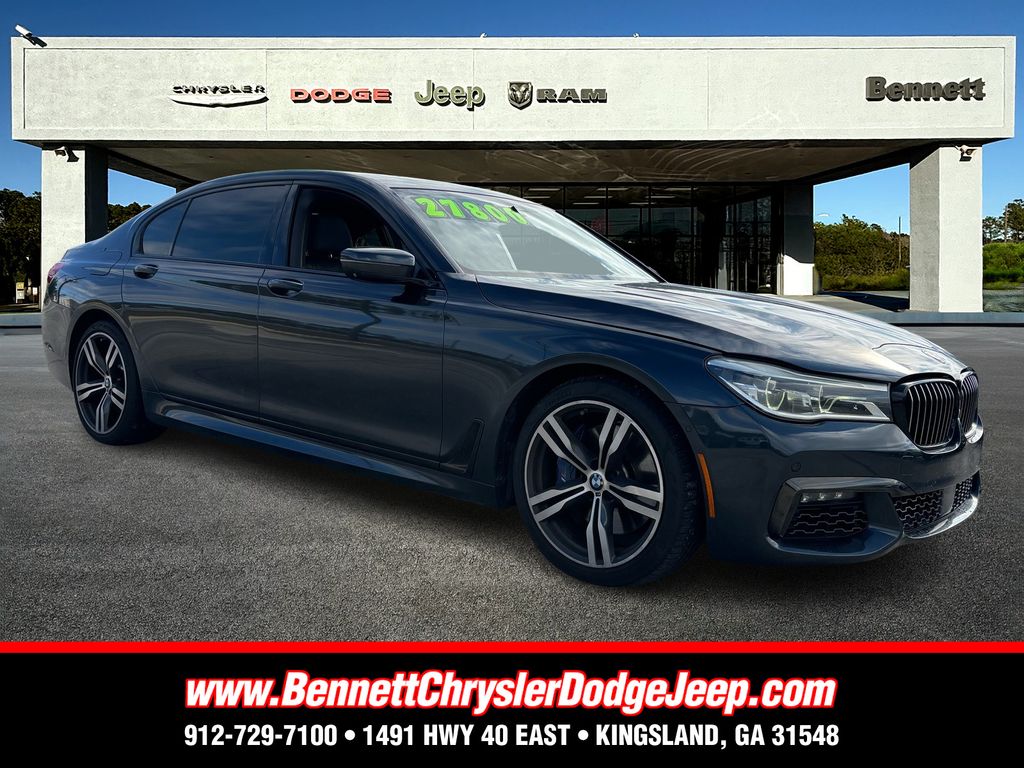 2017 BMW 7 Series 750i's photo