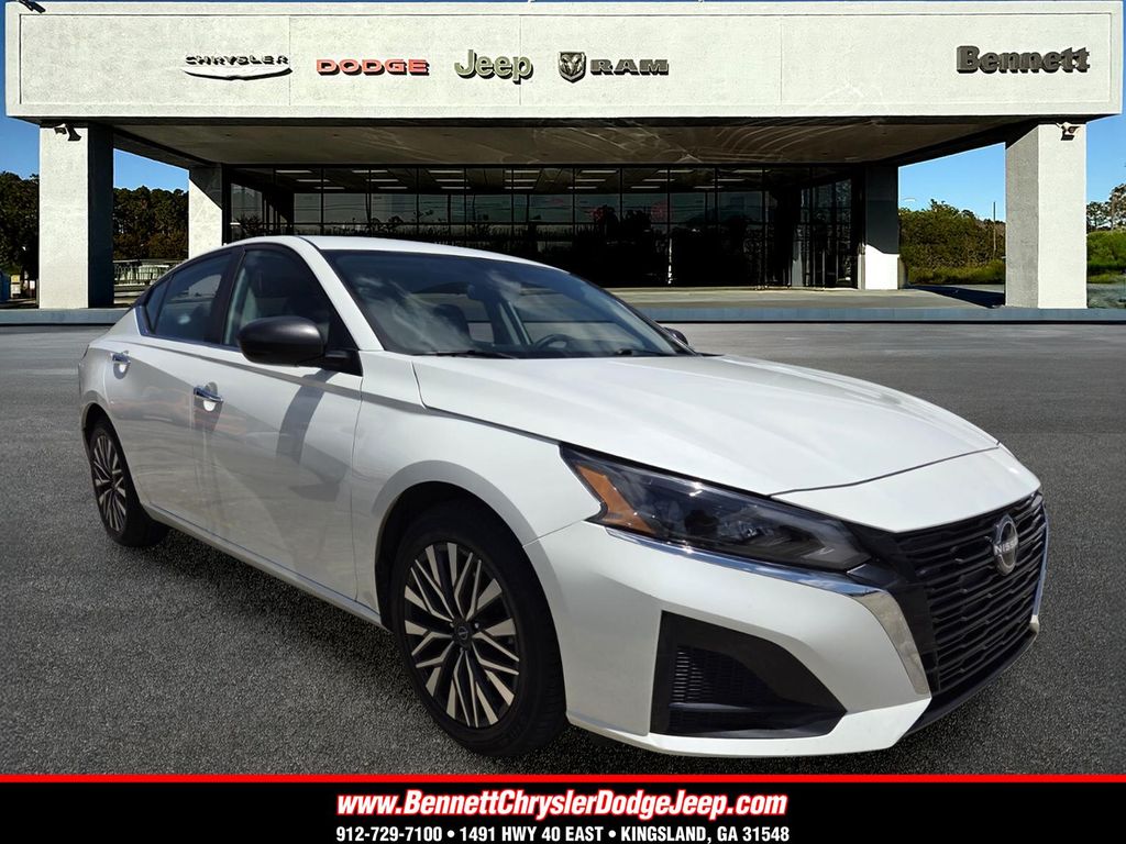 2024 Nissan Altima SV