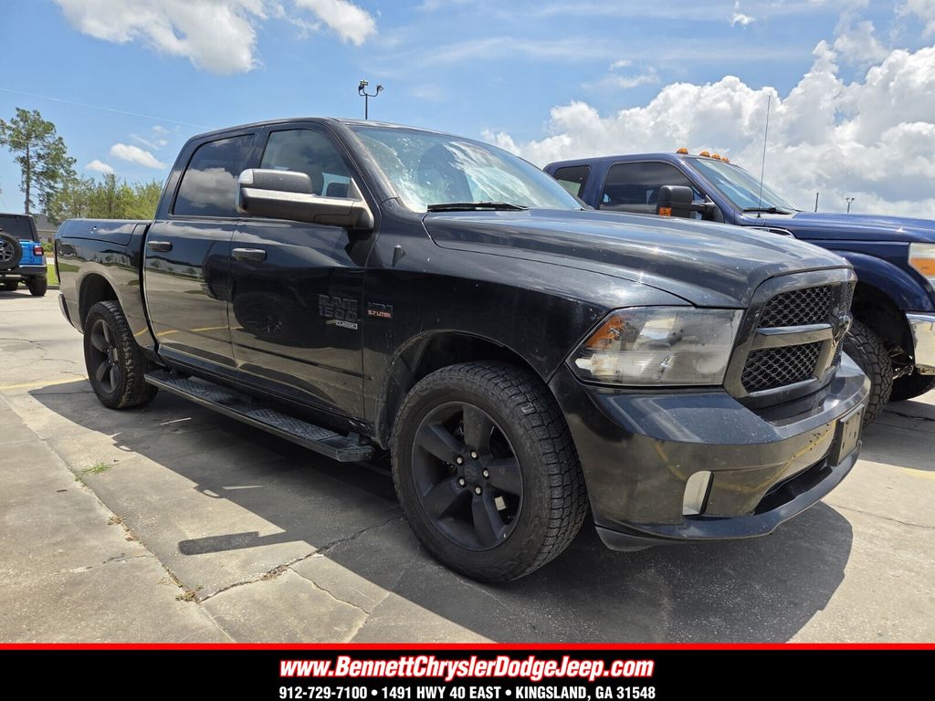 2019 RAM 1500 Classic Express 4x4 Crew Cab 5'7's photo