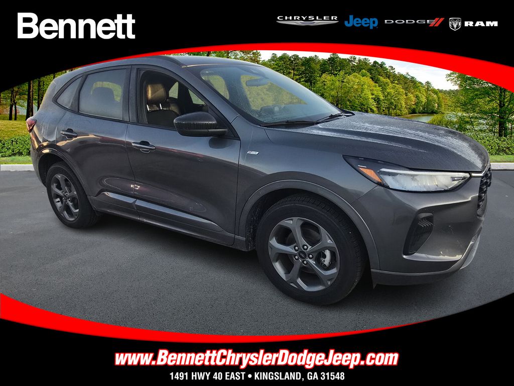 2024 Ford Escape ST-Line's photo