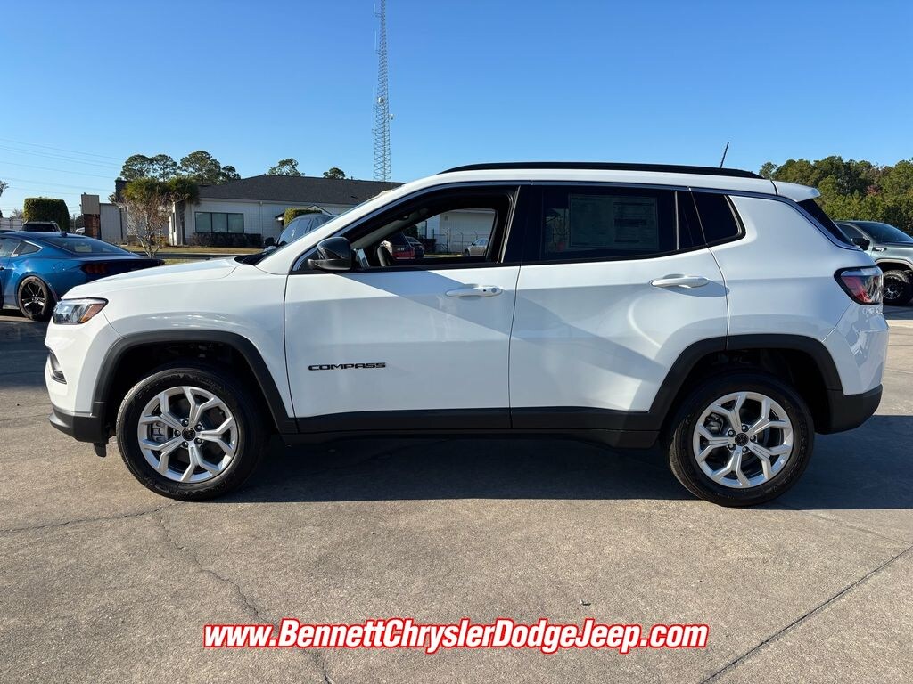 New 2026 Jeep Compass LATITUDE ALTITUDE 4X4 Sport Utility