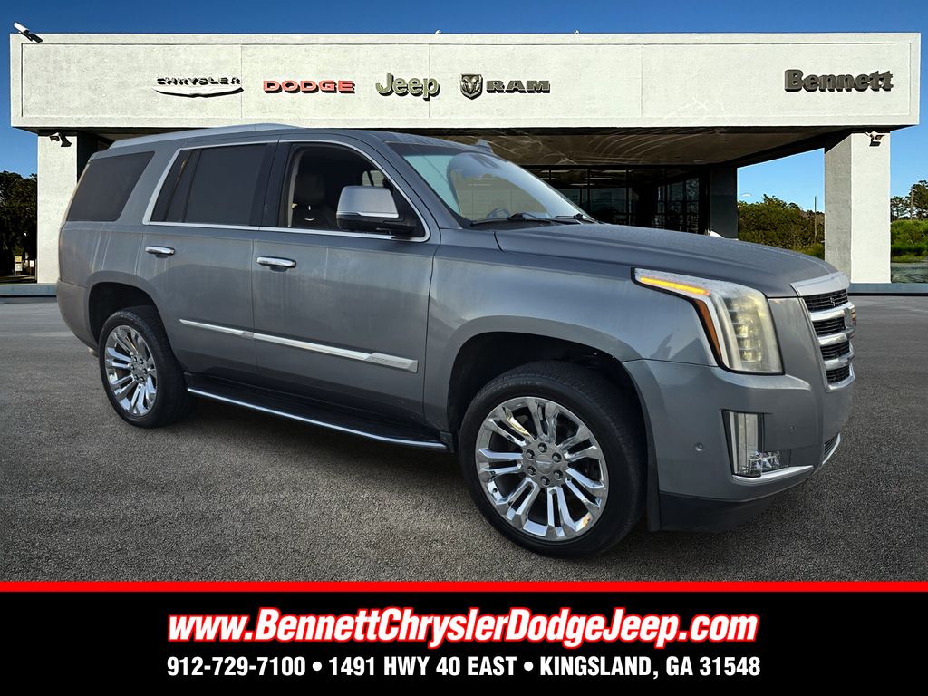 2020 Cadillac Escalade Luxury's photo