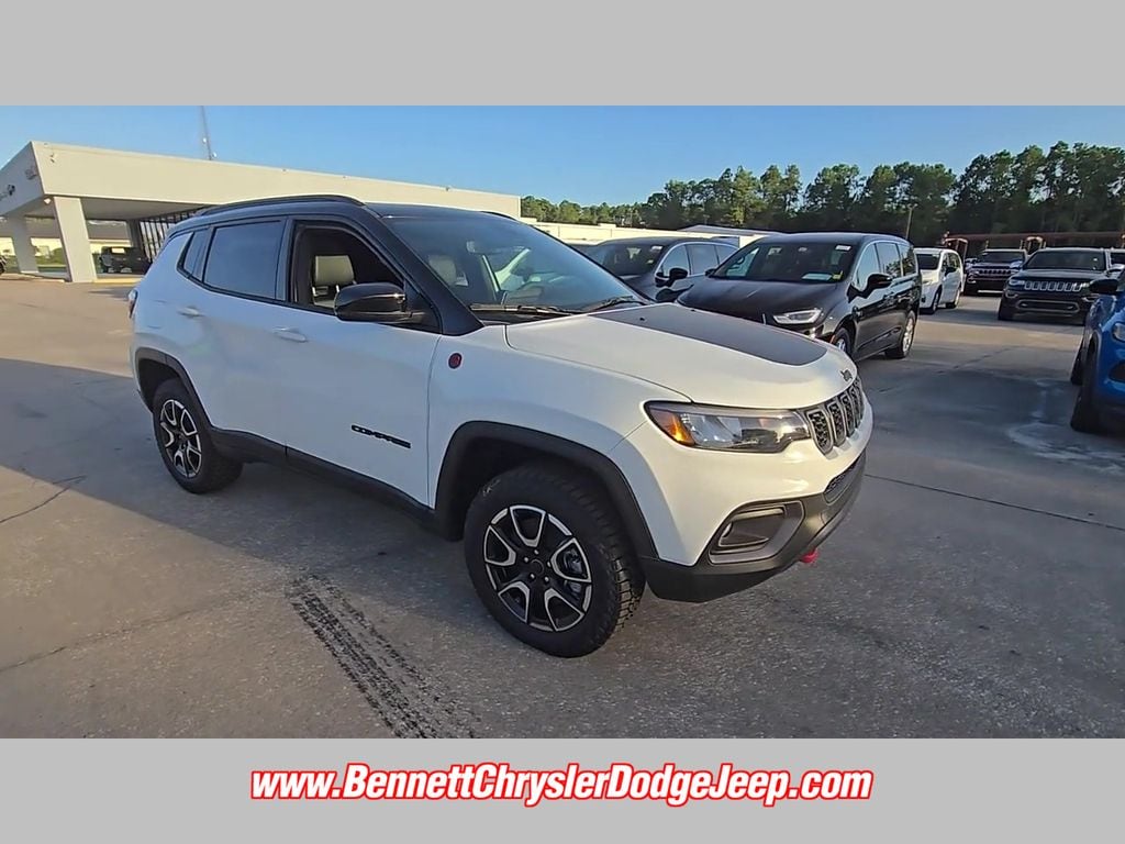 2025 Jeep Compass Trailhawk - Photo 41