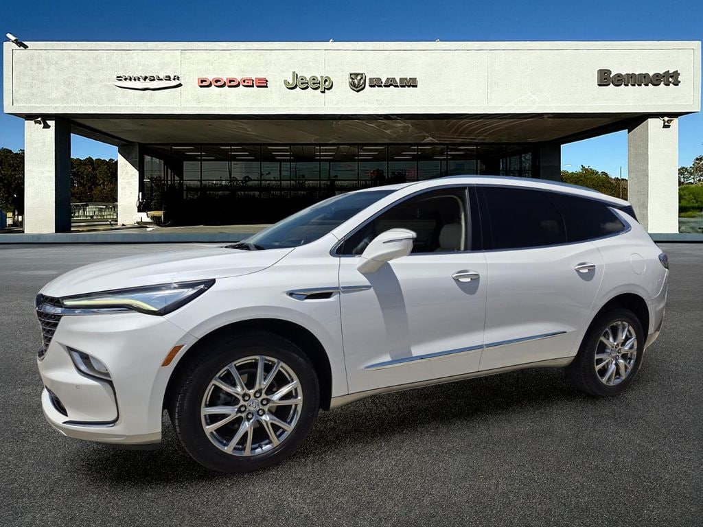 Used 2023 Buick Enclave Essence SUV