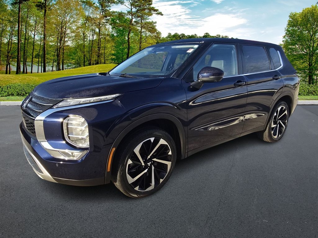 Used 2024 Mitsubishi Outlander SE SUV