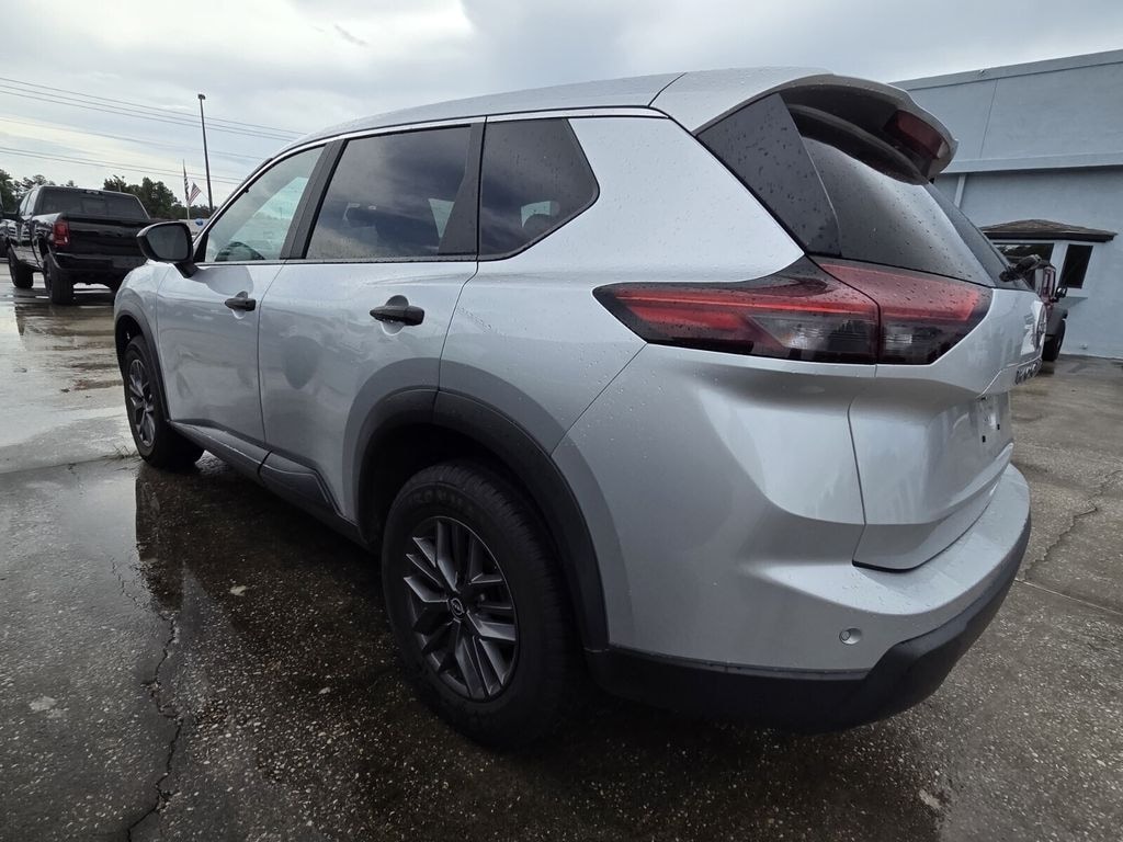 Used 2024 Nissan Rogue S SUV