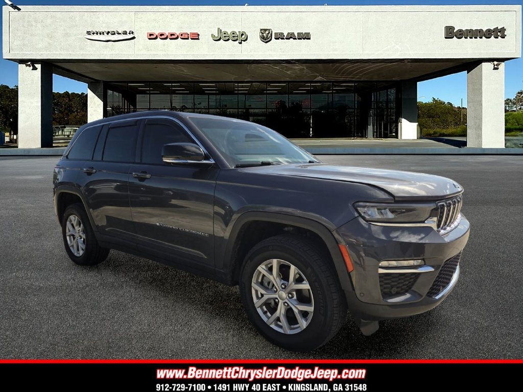 Used 2023 Jeep Grand Cherokee Limited SUV