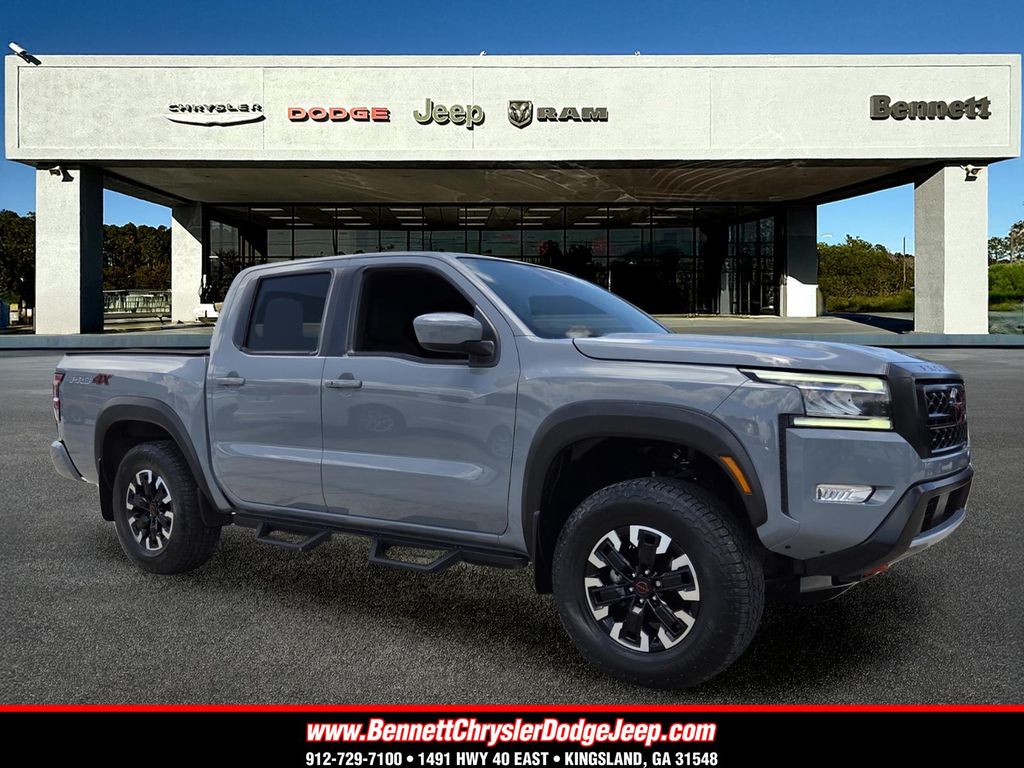 2023 Nissan Frontier PRO-4X Crew Cab 4X4's photo