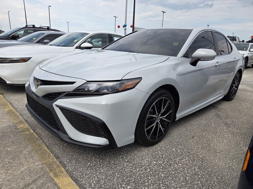 Used 2024 Toyota Camry SE Sedan