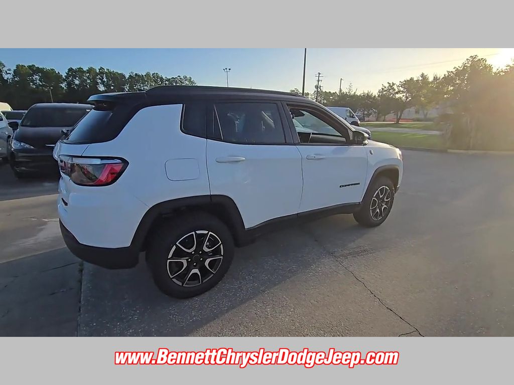 2025 Jeep Compass Trailhawk - Photo 35