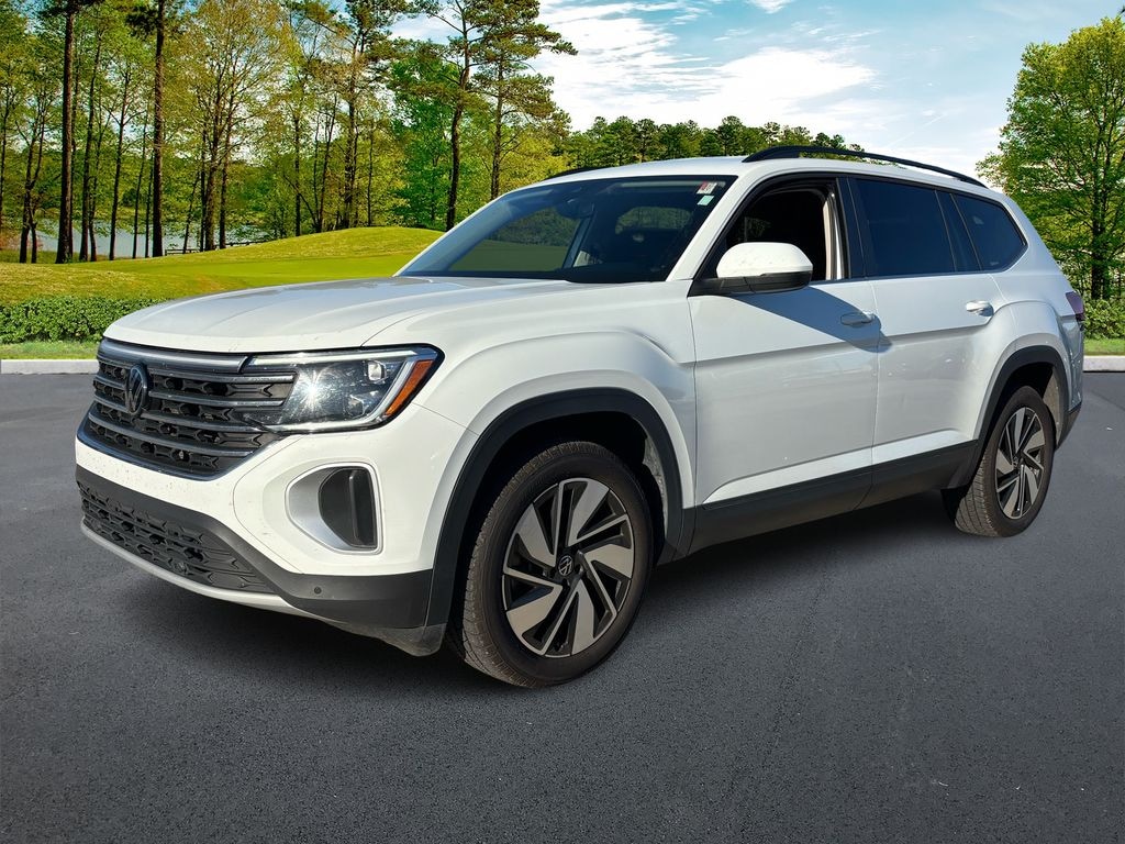Used 2024 Volkswagen Atlas 2.0T SE w/Technology SUV