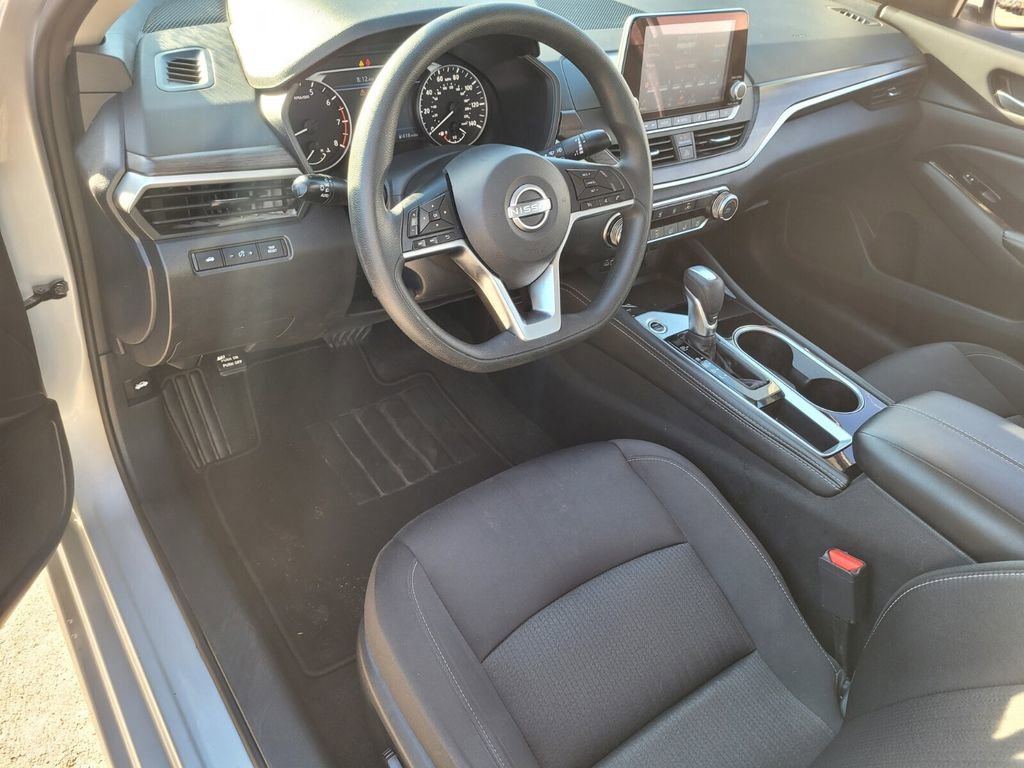2023 Nissan Altima SV - Photo 8