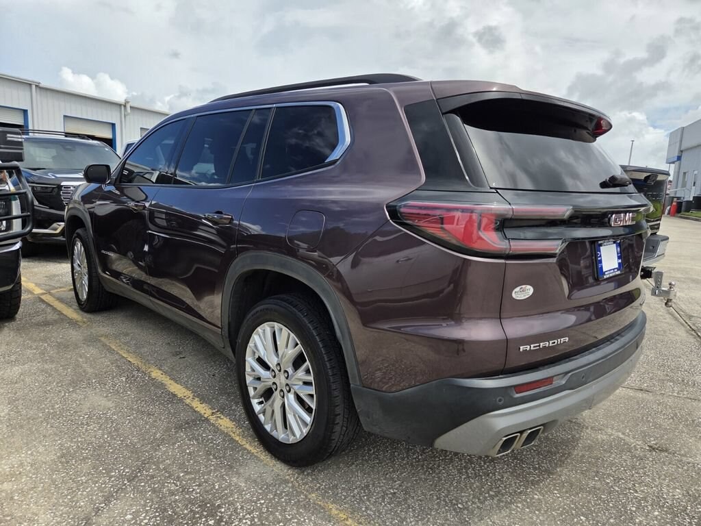 Used 2024 GMC Acadia Elevation SUV