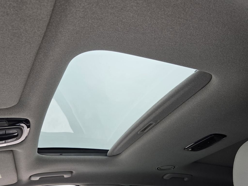 2024 Hyundai Palisade Limited - Photo 12