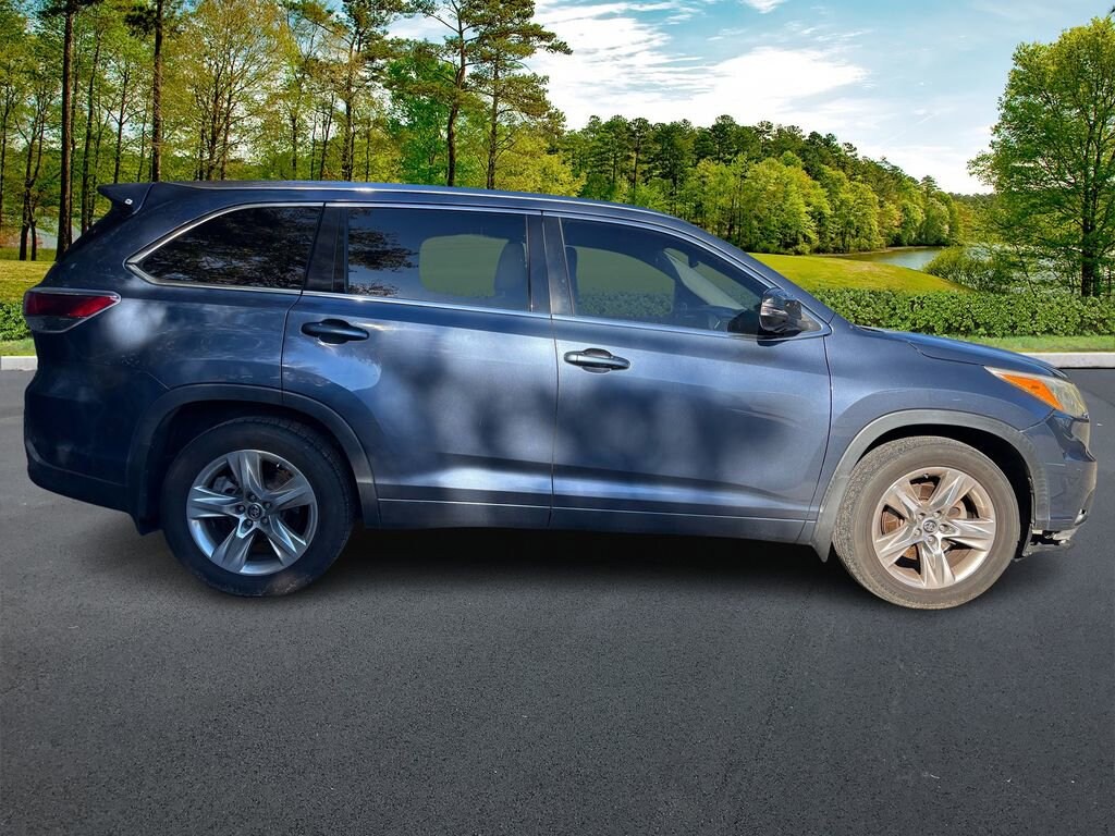 Used 2016 Toyota Highlander Limited