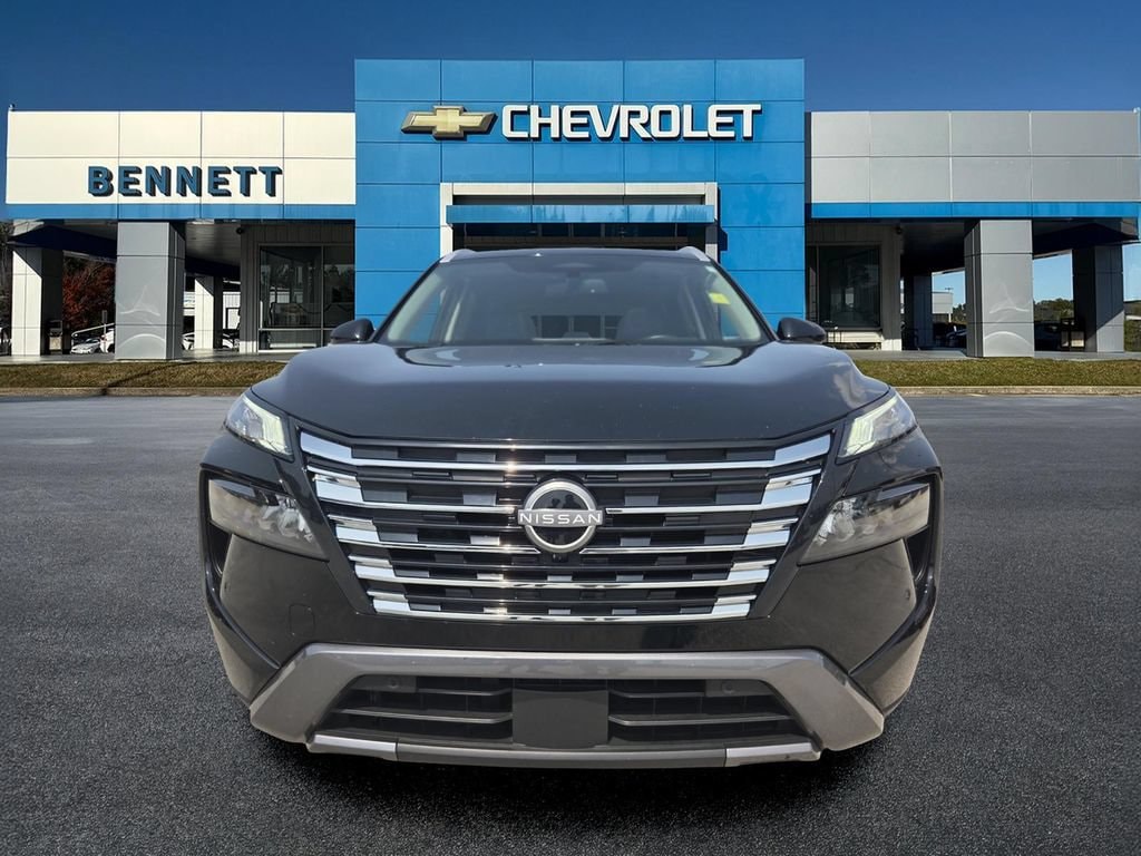 Used 2025 Nissan Rogue SL FWD SUV