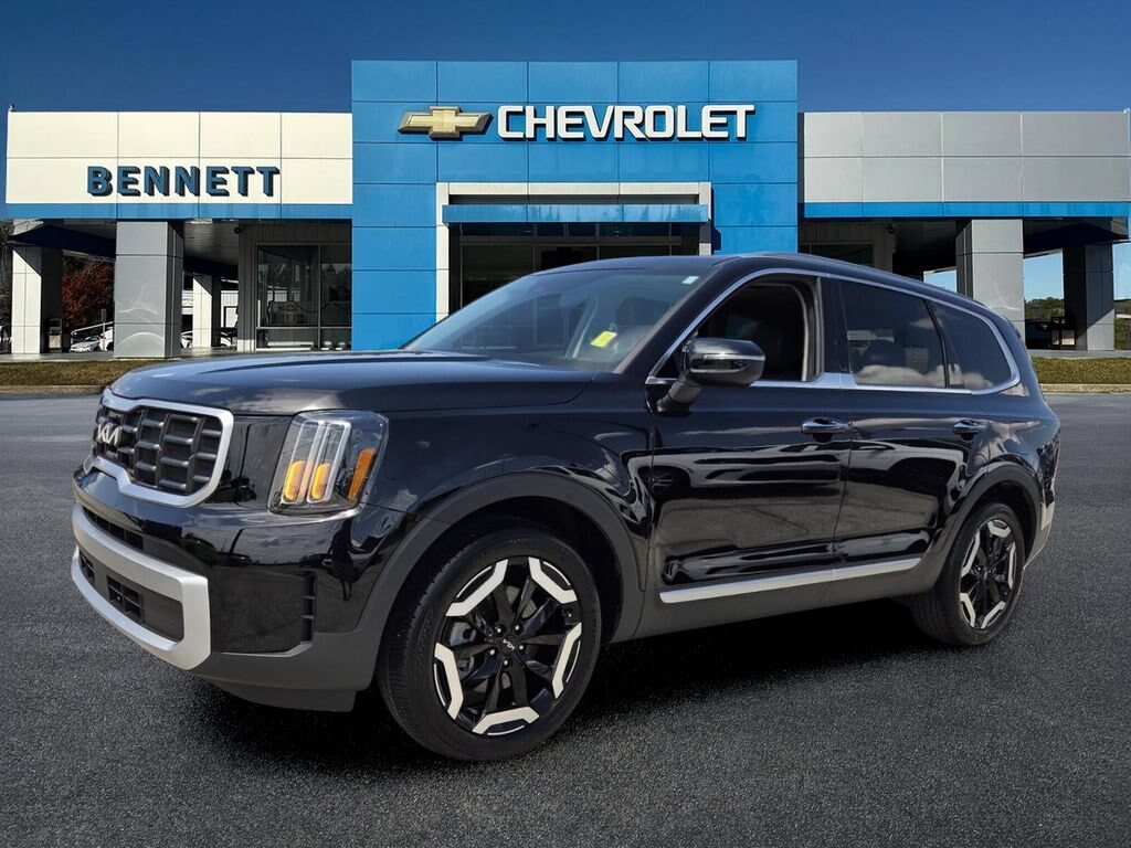 Used 2024 Kia Telluride S SUV