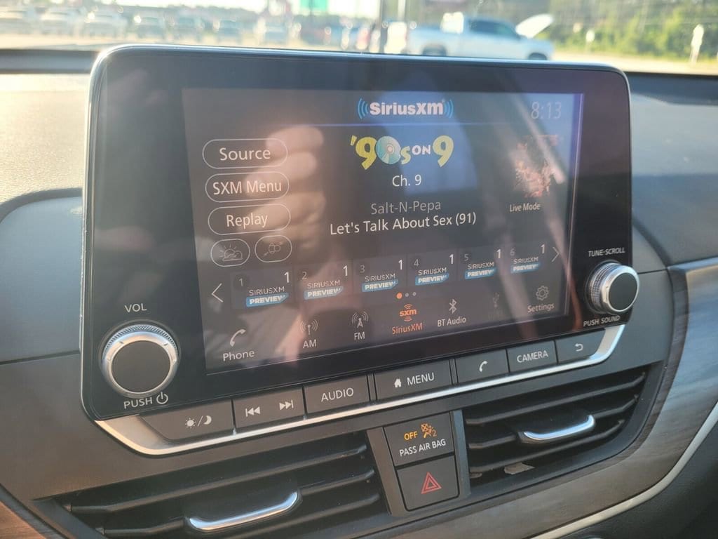 2023 Nissan Altima SV - Photo 11